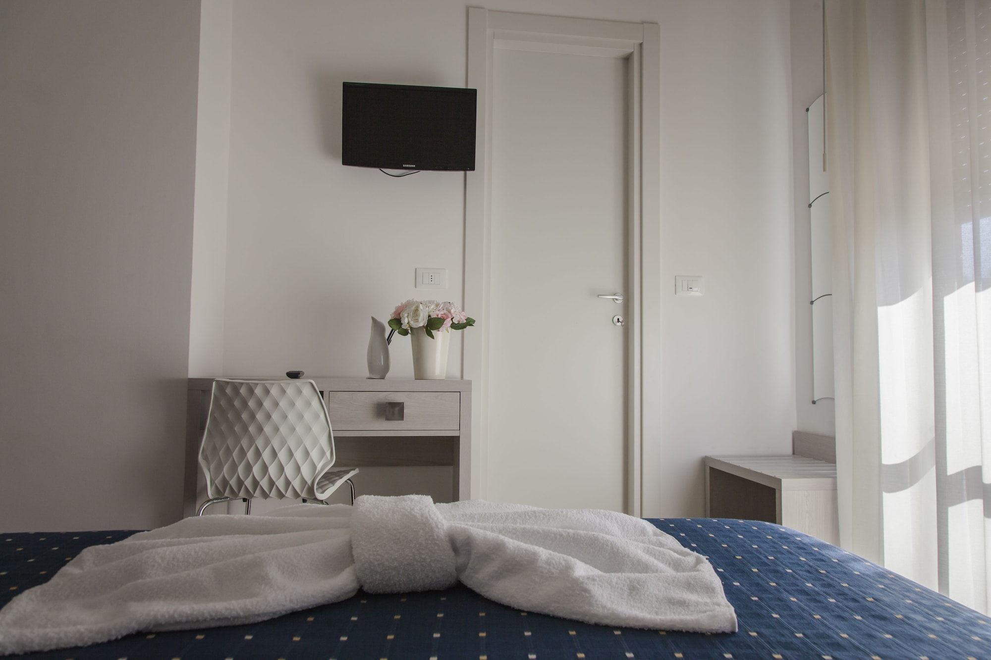 ROOM, DOUBLE BED, BALCONY