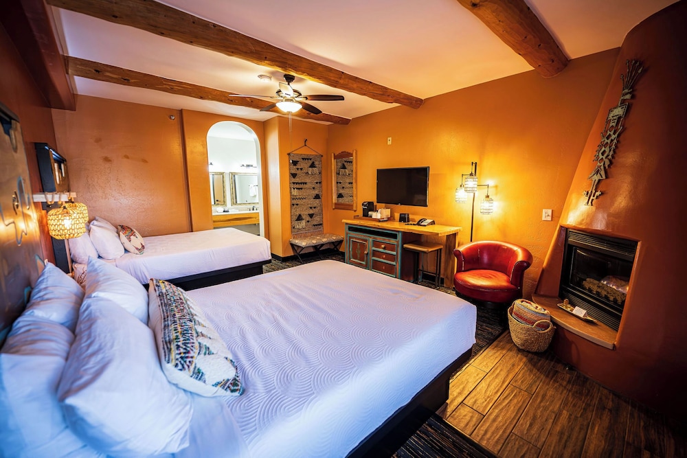 Southwest Inn at Sedona 23/72