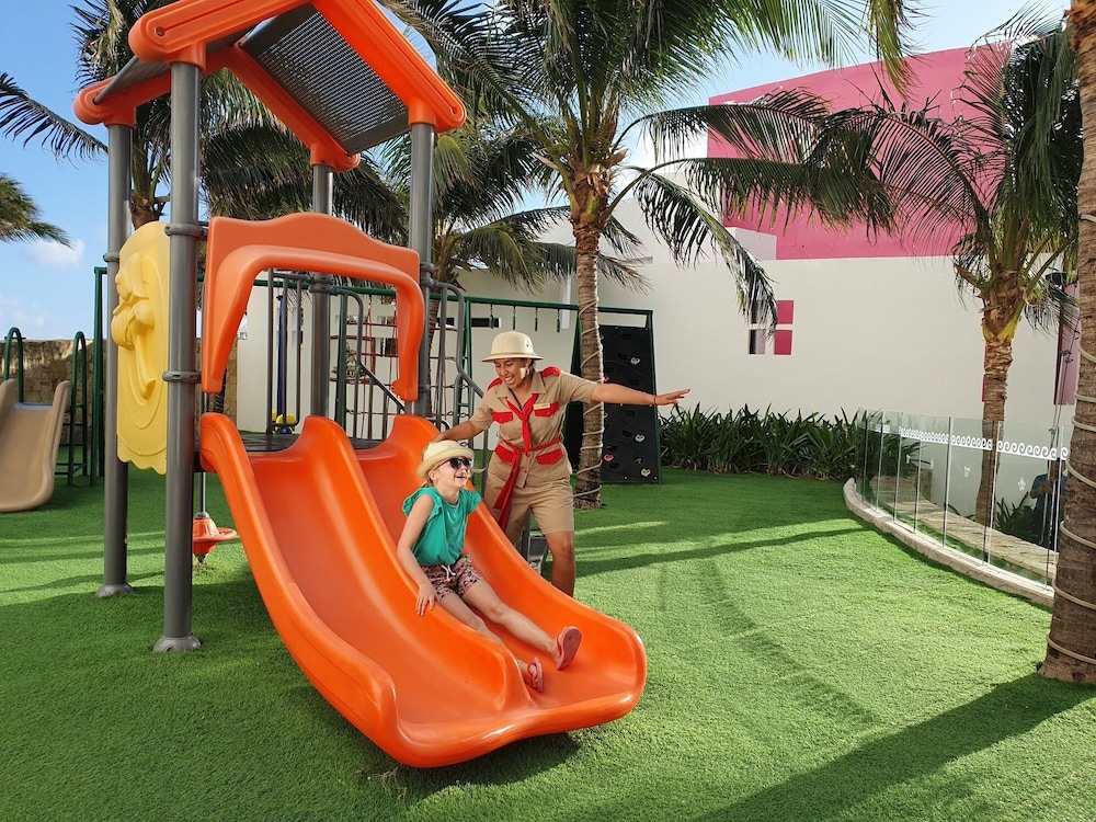 Altitude By Krystal Grand Punta Cancun All Inclusive 47/75