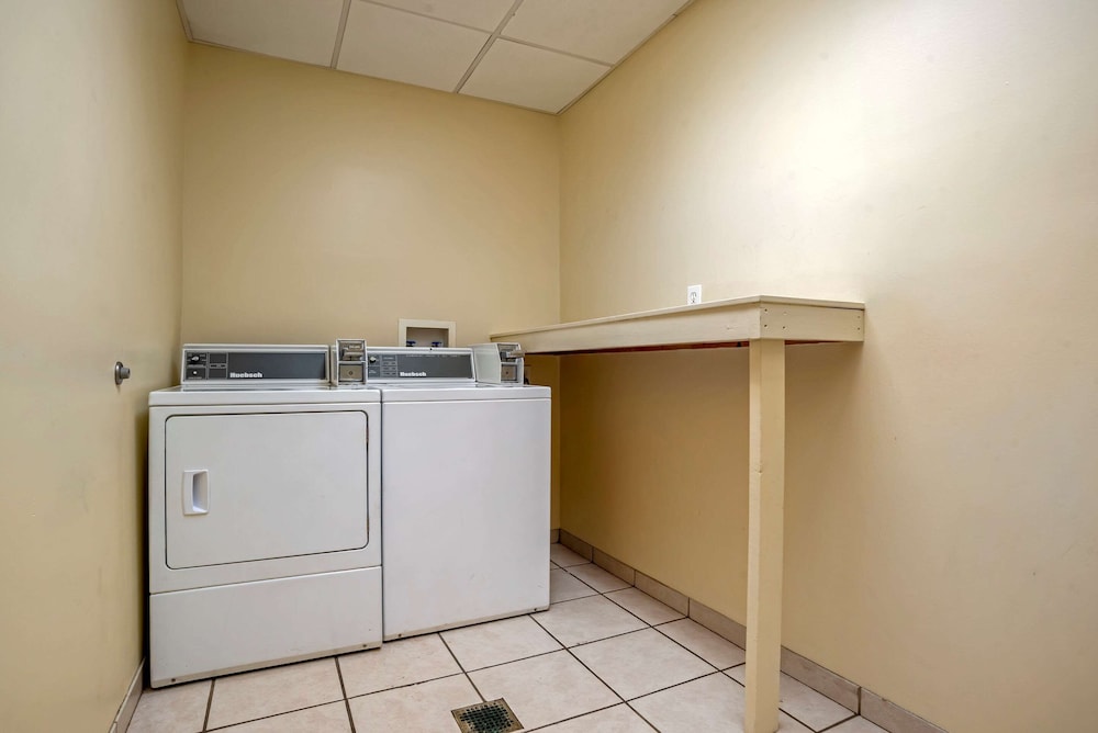 Comfort Suites Oxford I-20 exit 188 20/45