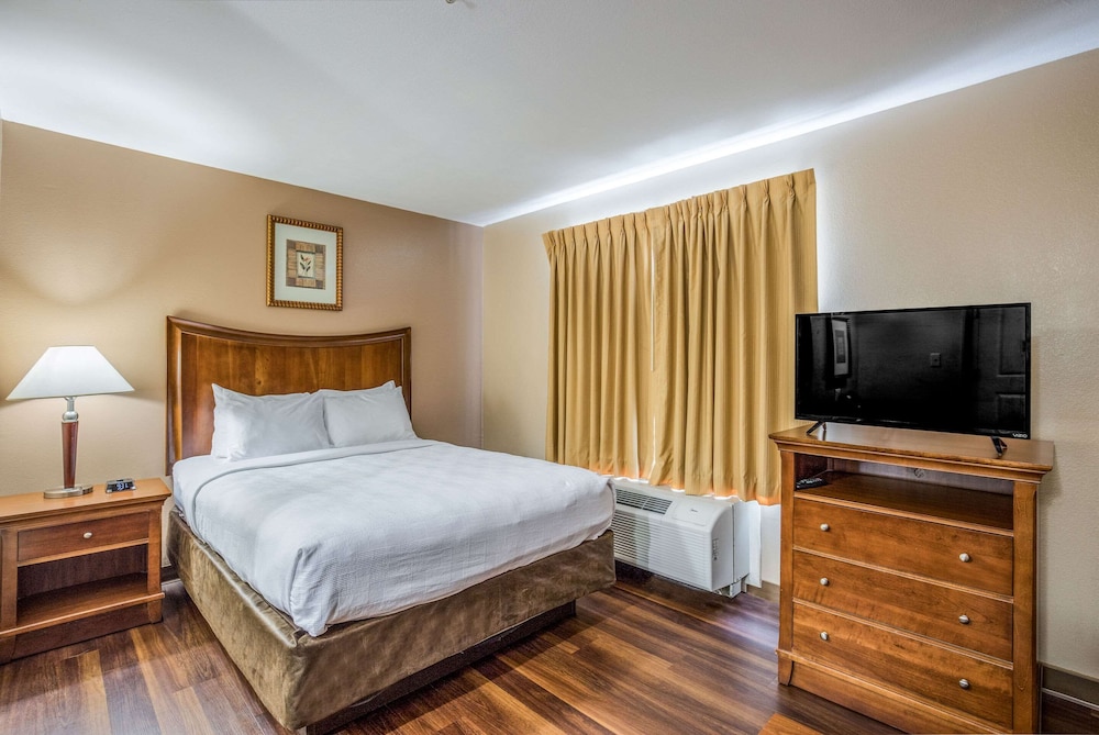 MainStay Suites Port Saint Joe South 12/50