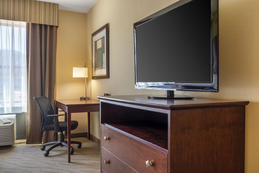 Comfort Inn & Suites Marquette - Prairie du Chien 48/55