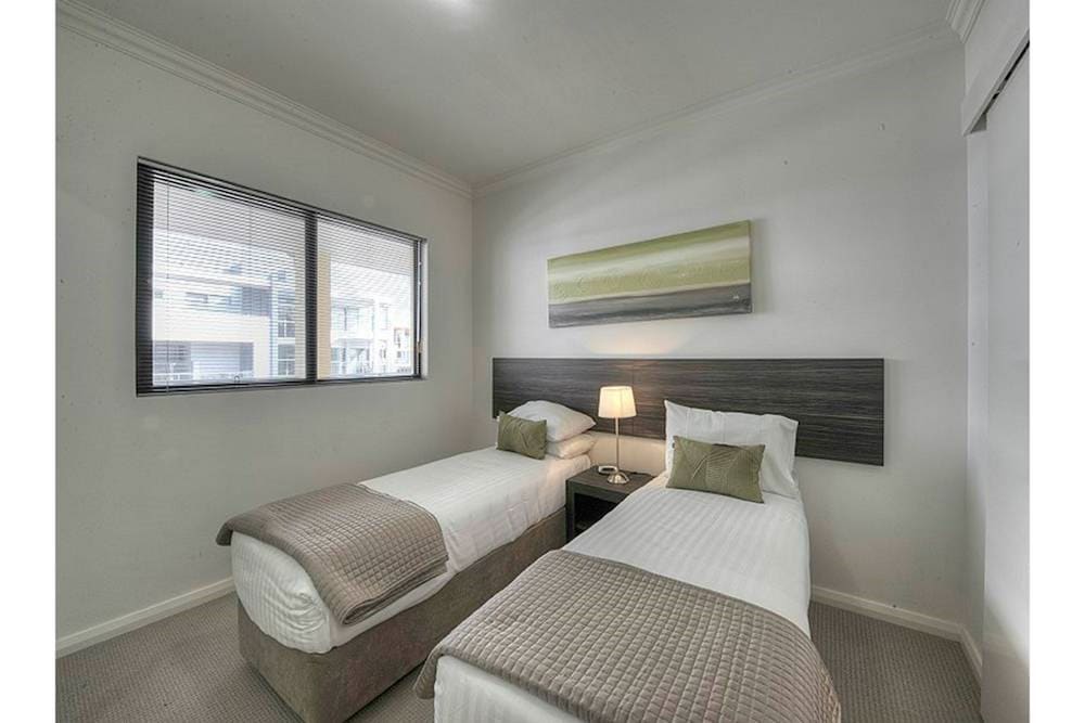 Dolphin Quay Apartments 16/71