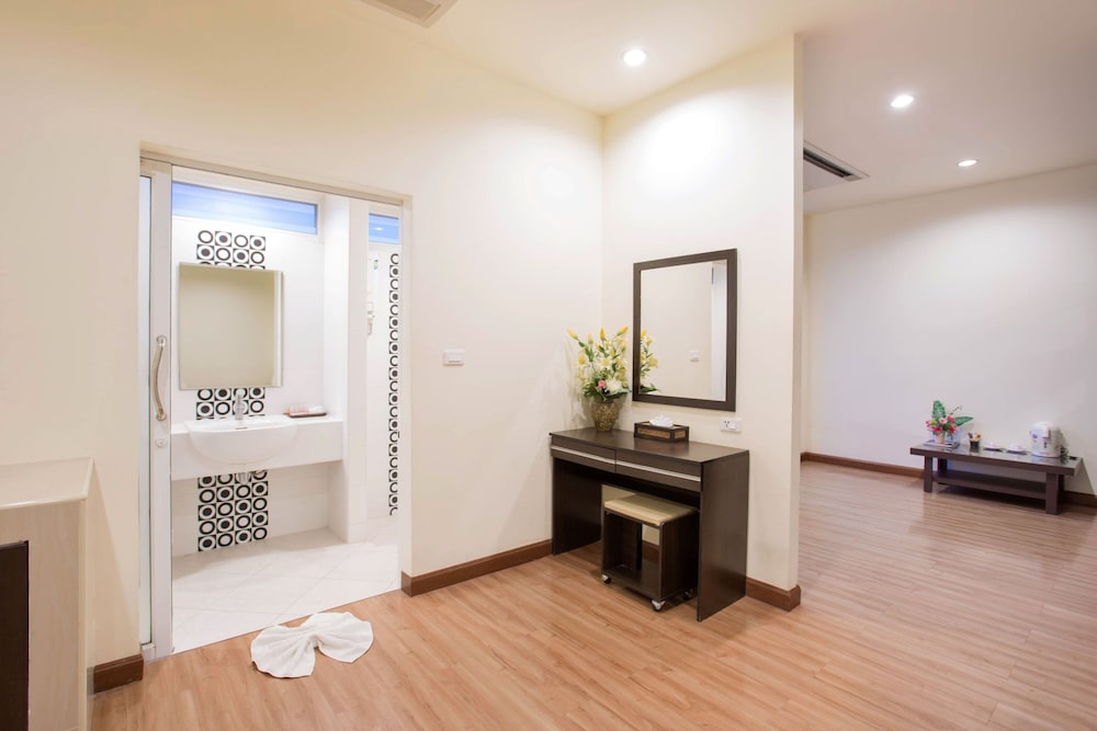 Tharakiree Place Hotel 25/45