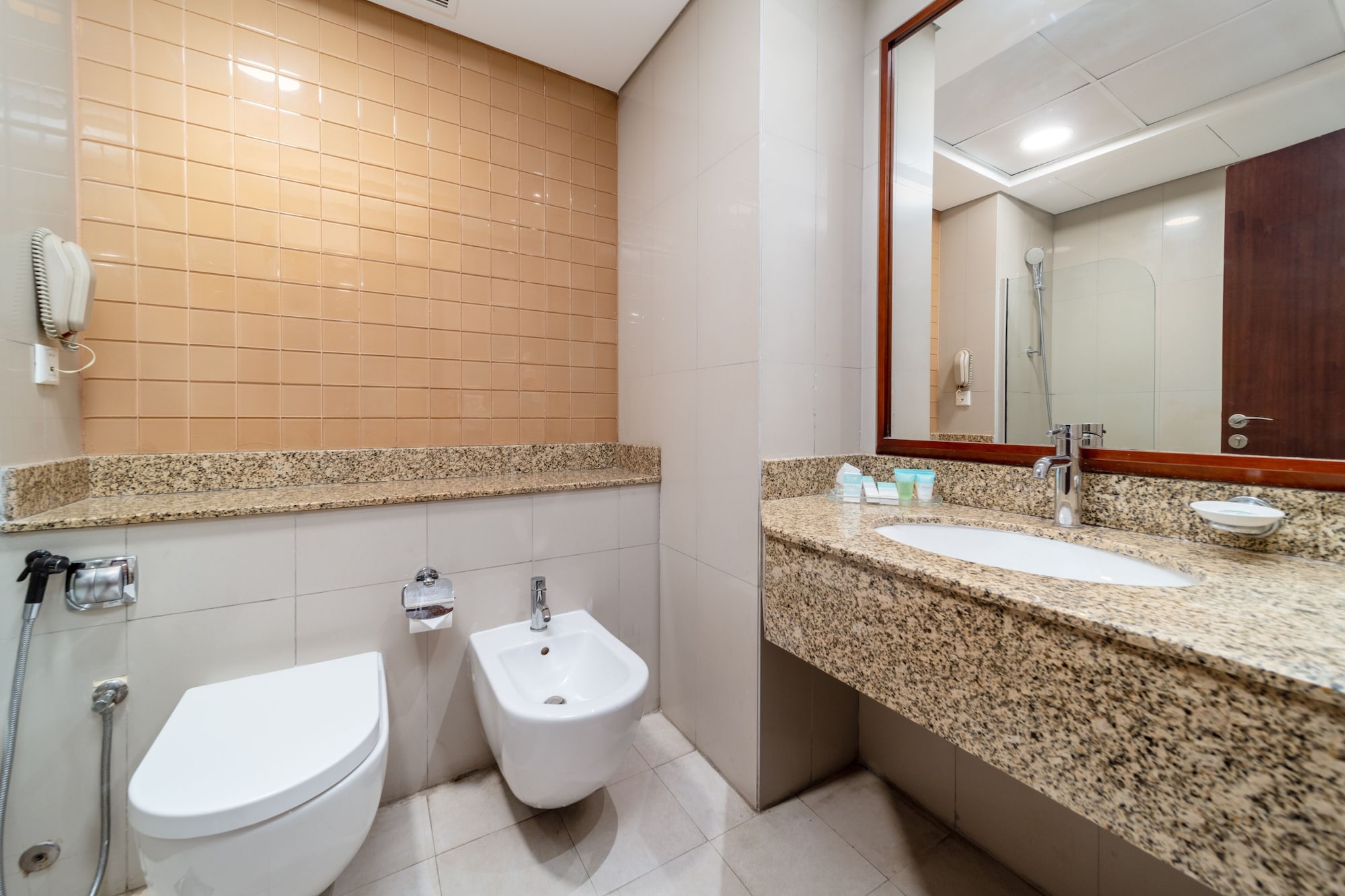 Deluxe Twin Studio, Star Metro Deira Hotel Apartments 3/10