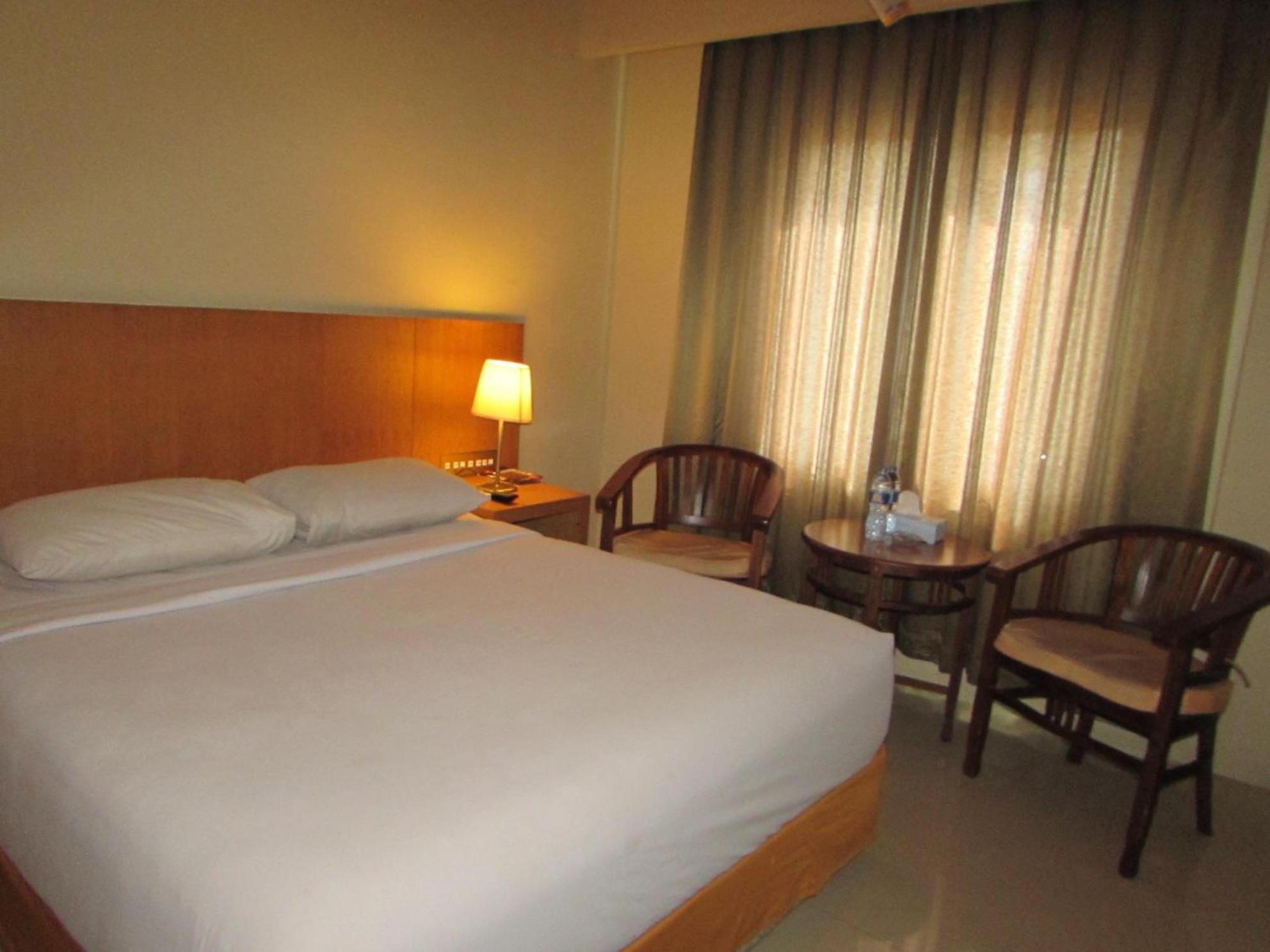 Wisata Hotel 10/30