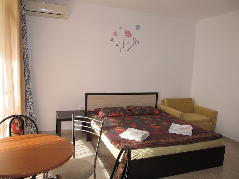 Aparthotel Cote D'azure 32/50