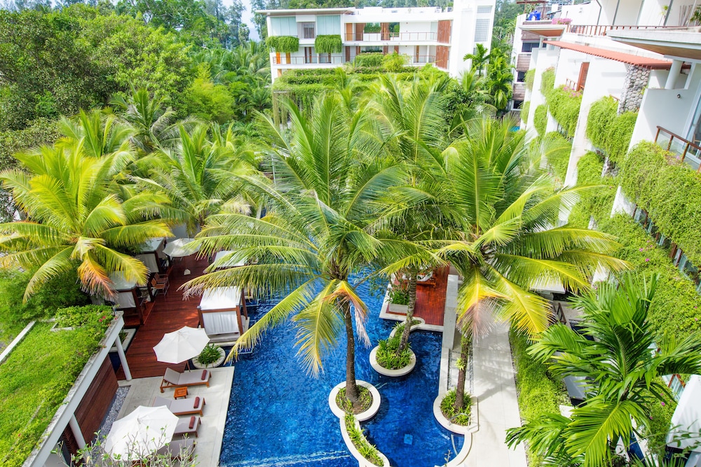 THE CHAVA RESORT 51/58