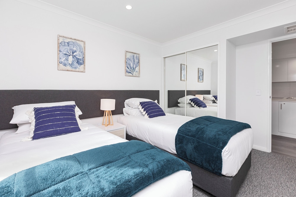 2 BEDROOMS, PREMIUM, APARTMENT