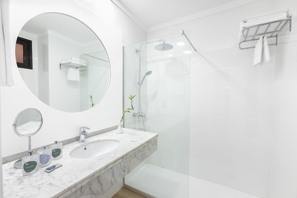 MUR Hotel Neptuno 49/50