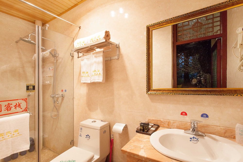 2 Bedrooms, Family Suite, 2 King Beds