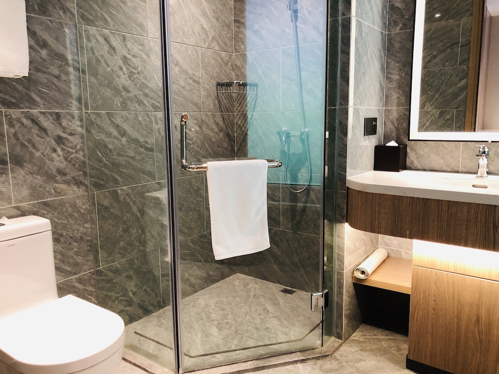 Holiday Inn Nantong Oasis International 22/78