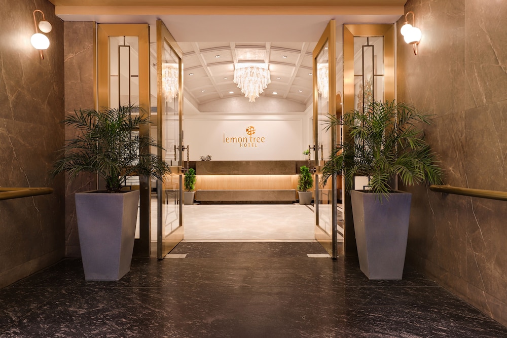 HOTEL SURENDRA VILAS 8/50