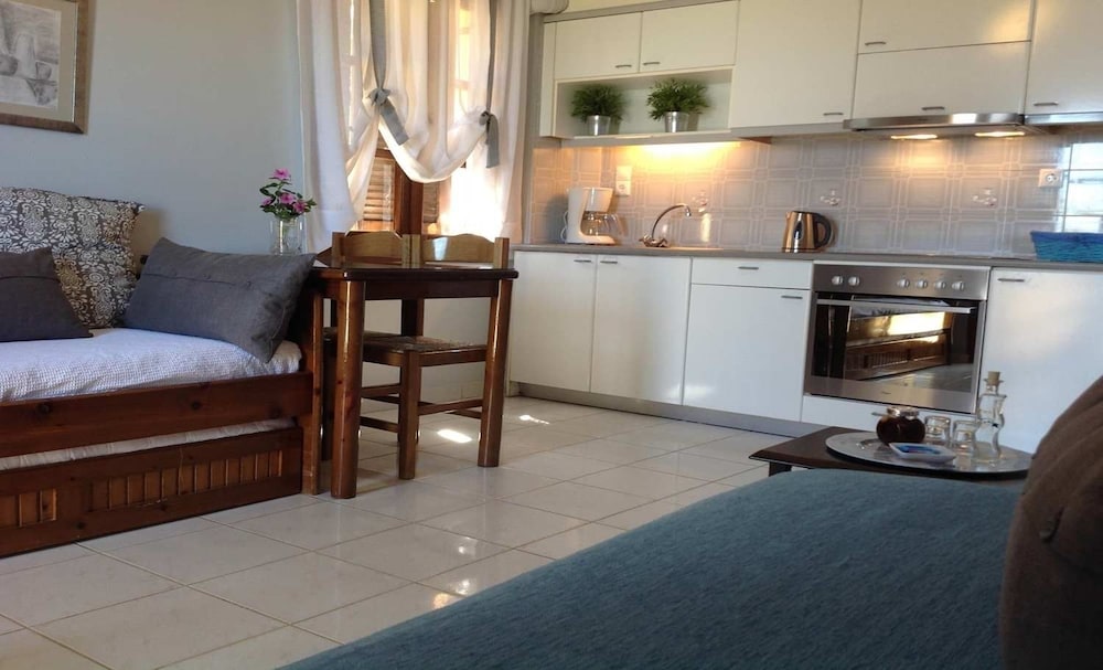 Asterias Studios Apartments 24/50