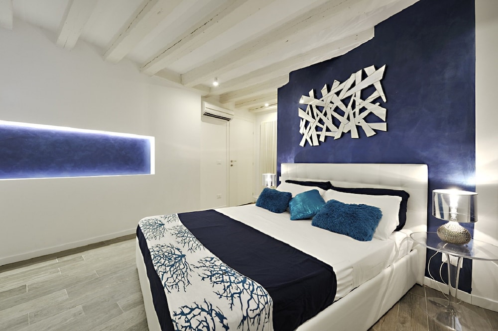 2 BEDROOMS, APARTMENT