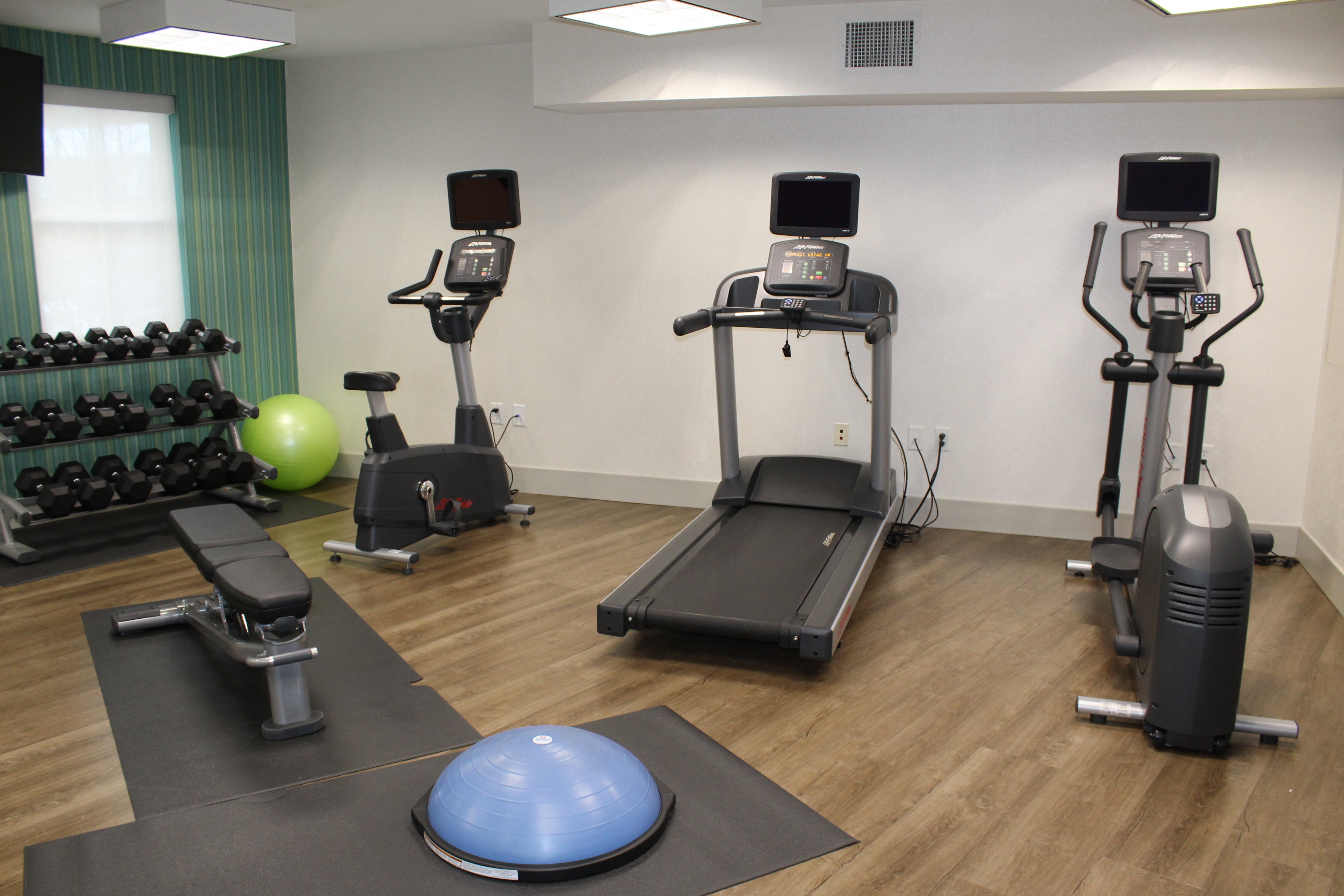 Holiday Inn Express Durham-UNH, an IHG Hotel 25/38