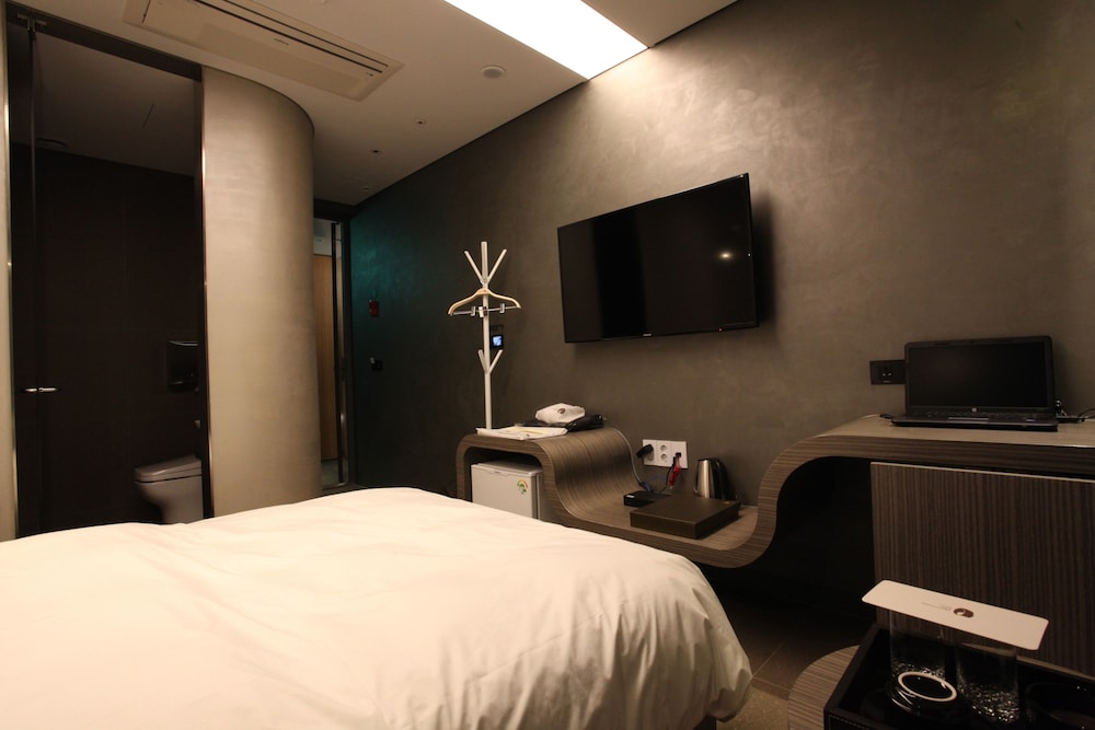 Hotel The Designers Hongdae 44/80
