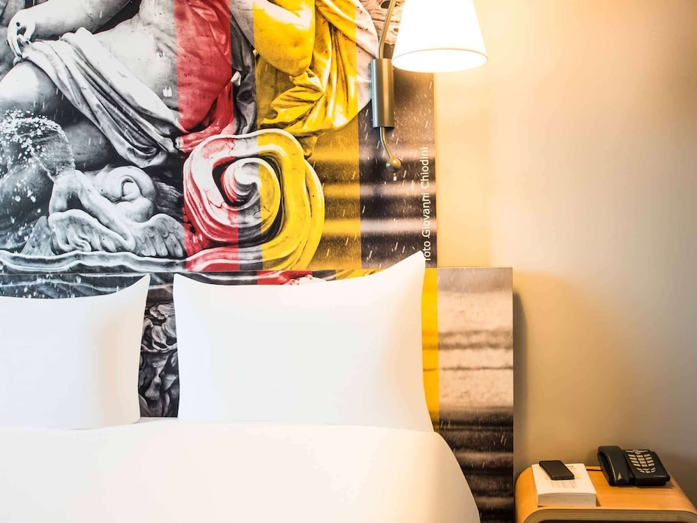Ibis Milano Fiera 24/70