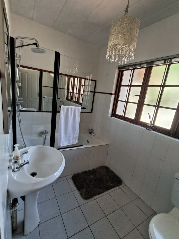 Libra Lodge 42/45