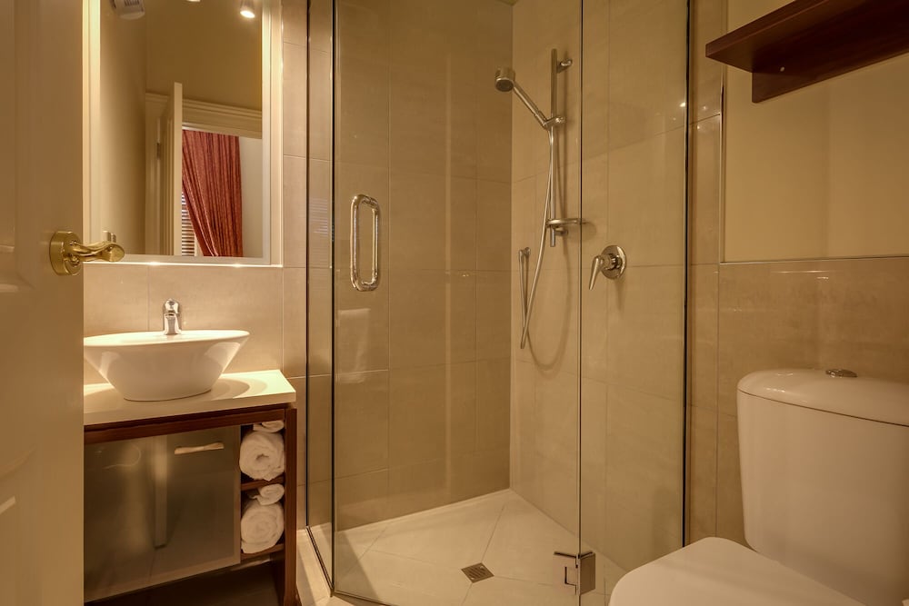 2 BEDROOMS, LUXURY, SUITE