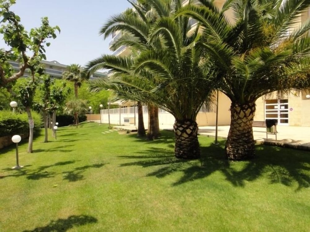 Rentalmar Ventura And Village Park Families Only 58/76