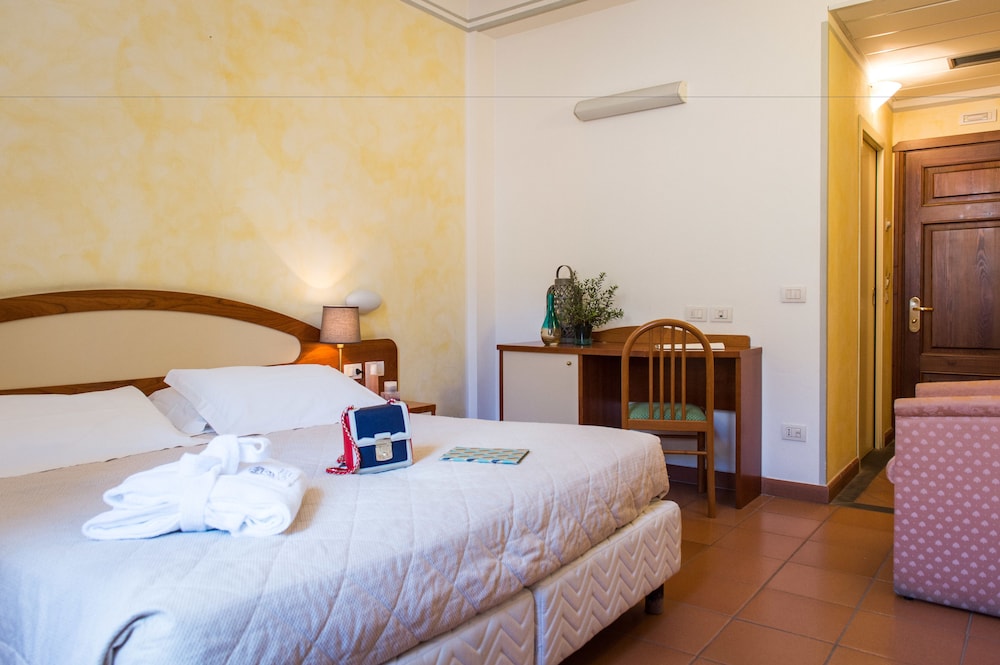 Hotel Delle Terme Santa Agnese 8/50