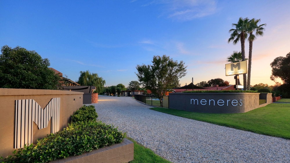 Motel Menere Apos S 52/61