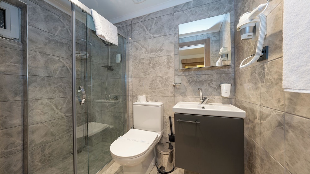 Skykhan Otel 34/38