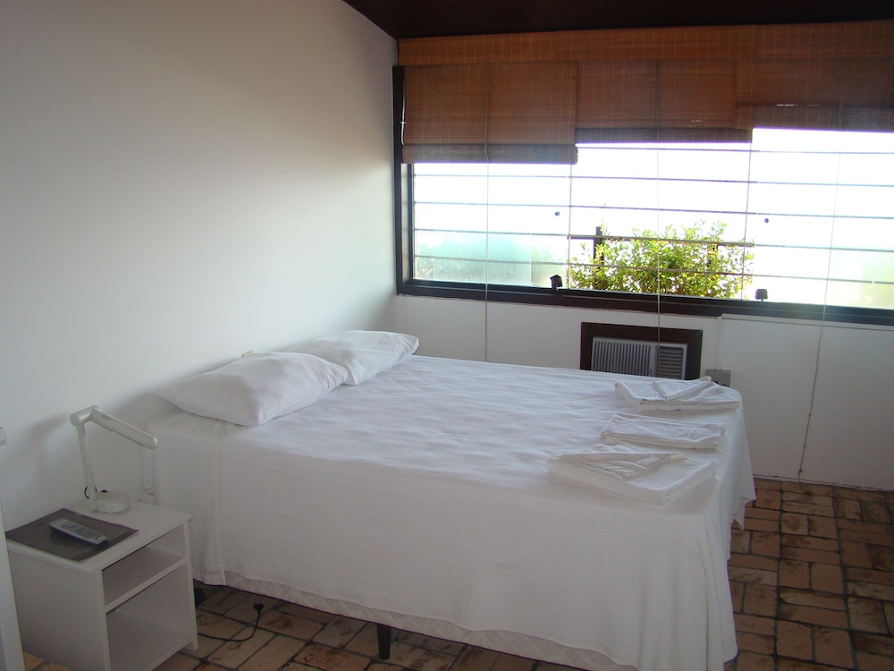 STANDARD, DOUBLE OR TWIN BED