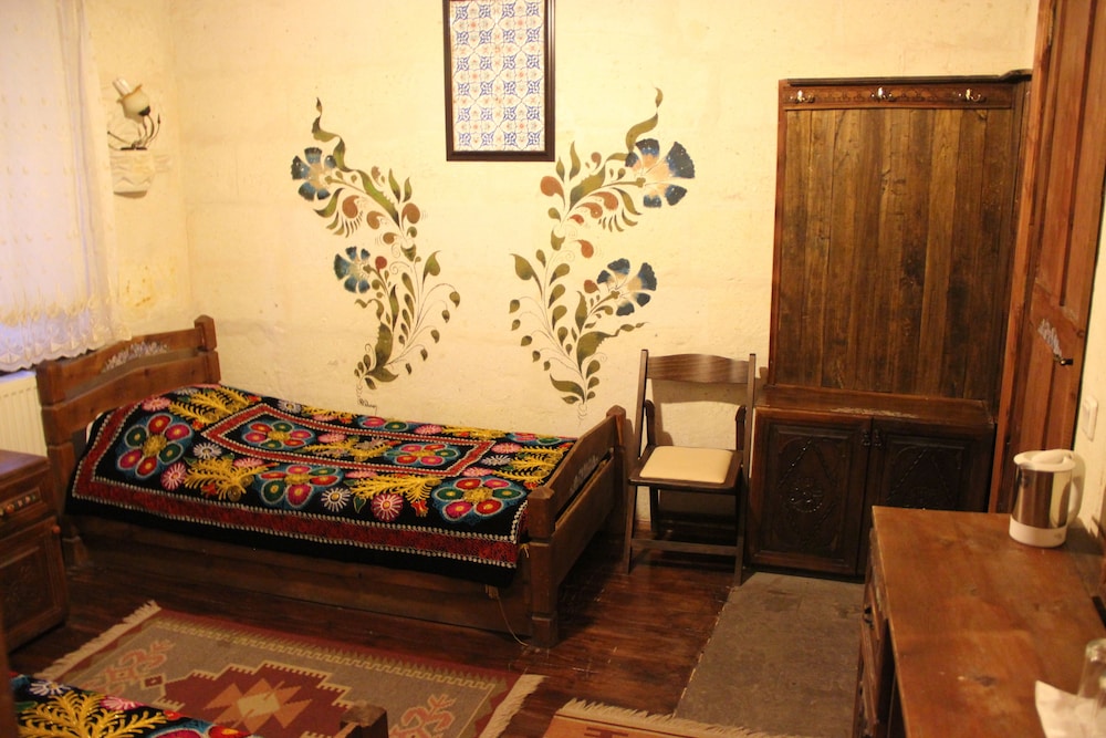 Kismet Cave House 32/50