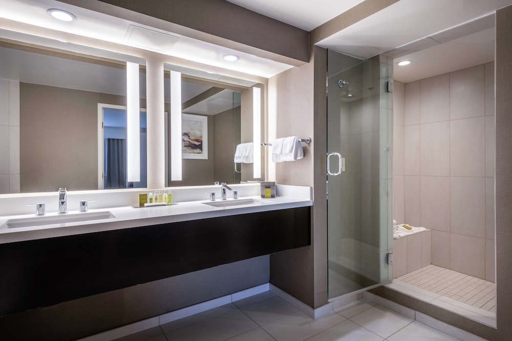 DoubleTree by Hilton Hotel Los Angeles Norwalk 4/59