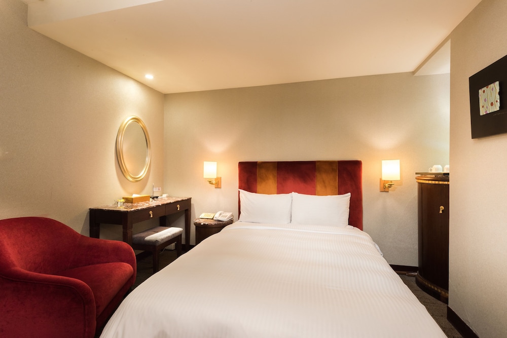 New City Hotel 11/41