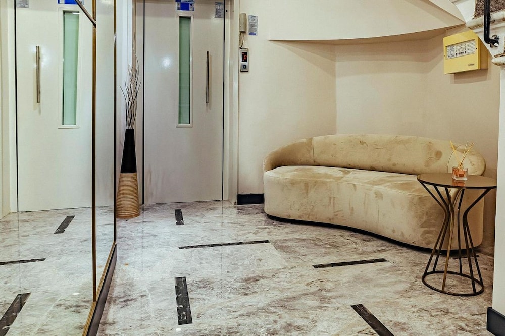 Comfort Beige Hotel 28/50