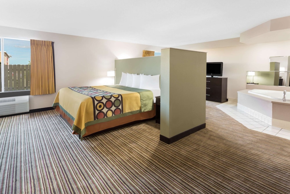 Super 8 By Wyndham Madison South 15/34