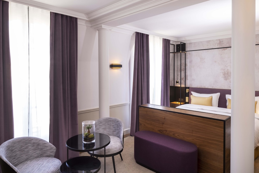 Victoria Palace Hotel 20/68