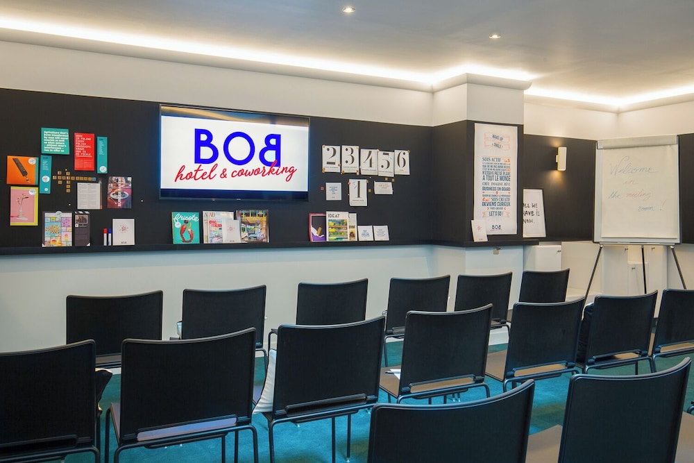 Bob Hotel 32/42