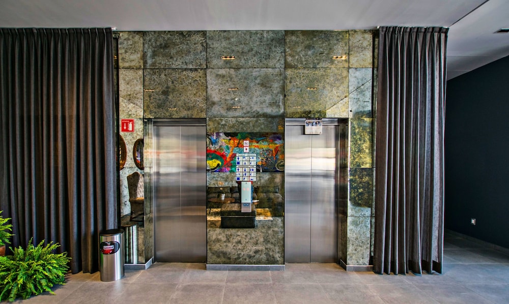 Hotel Bedford 7/50