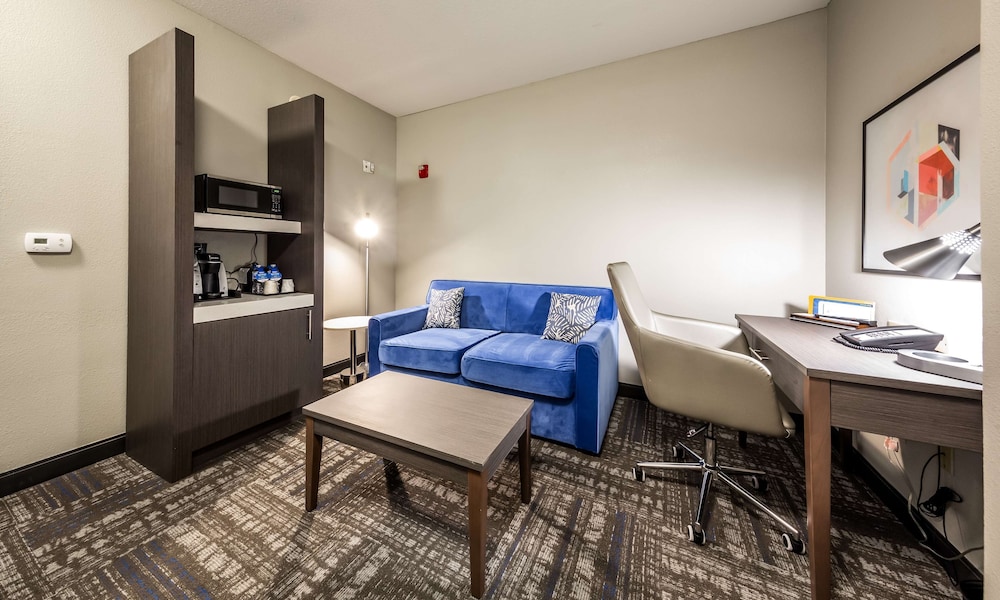 Hilton Garden Inn Beaumont, TX 22/39