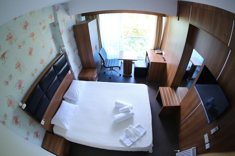 Bayraktar Otel 10/22