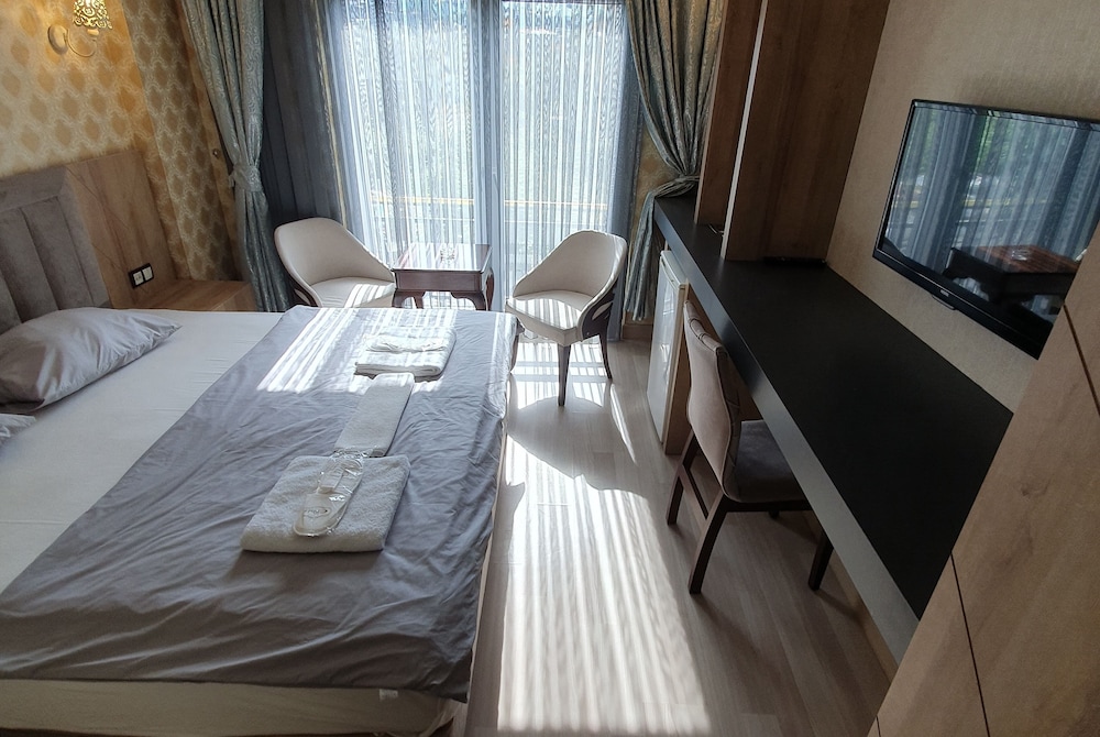 Fengo Hotel 32/69