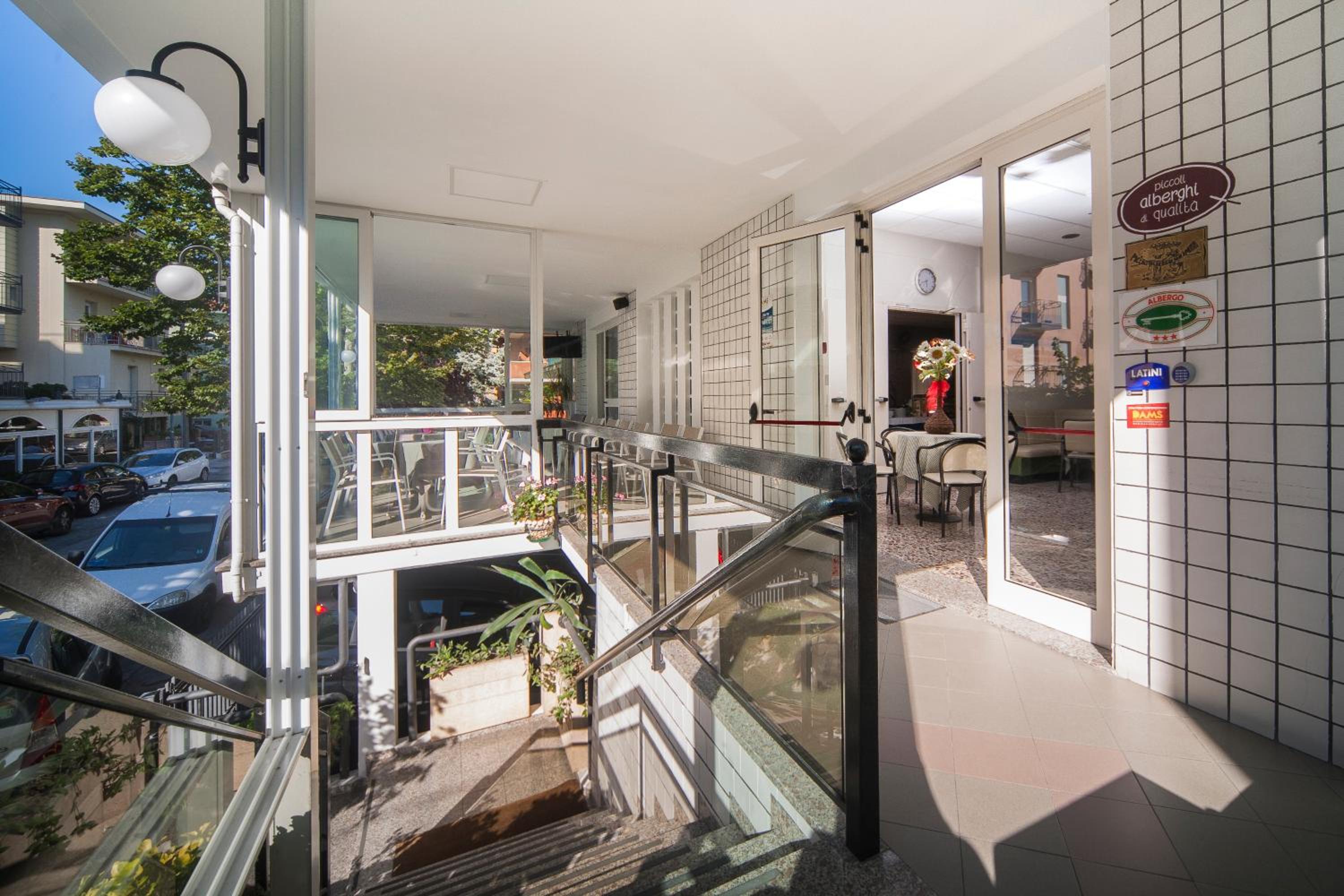 Hotel Latini 34/50