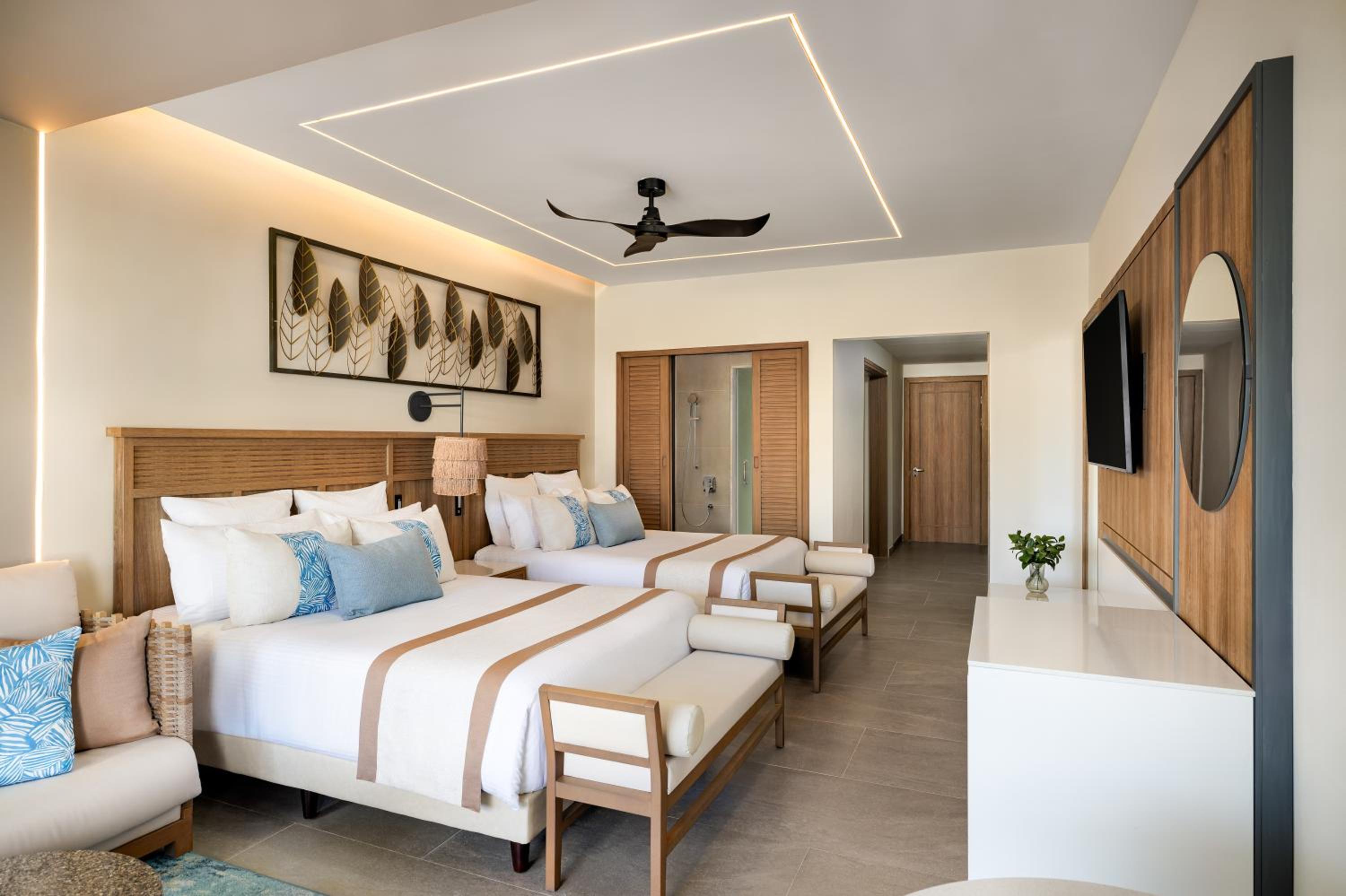 Preferred Club, Junior Suite, 2 Double Beds, Ocean Front