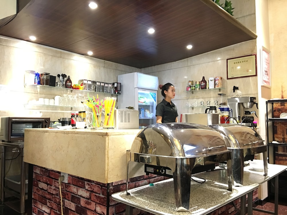 Kaili Hotel 60/68