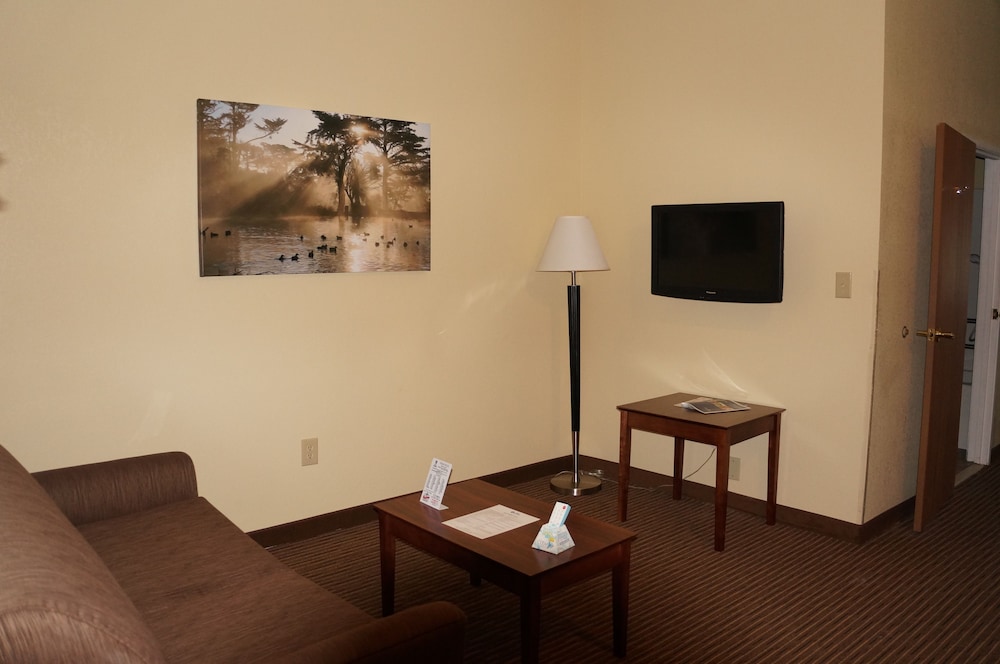 Country Inn & Suites by Radisson, Pickerington, OH 32/47