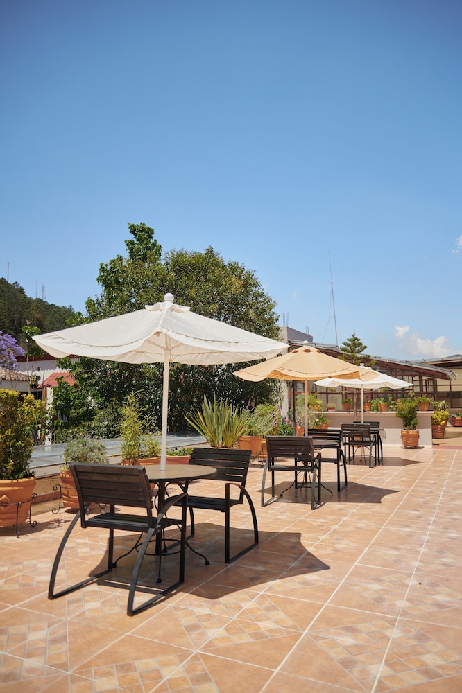 Mansion del Valle 46/50