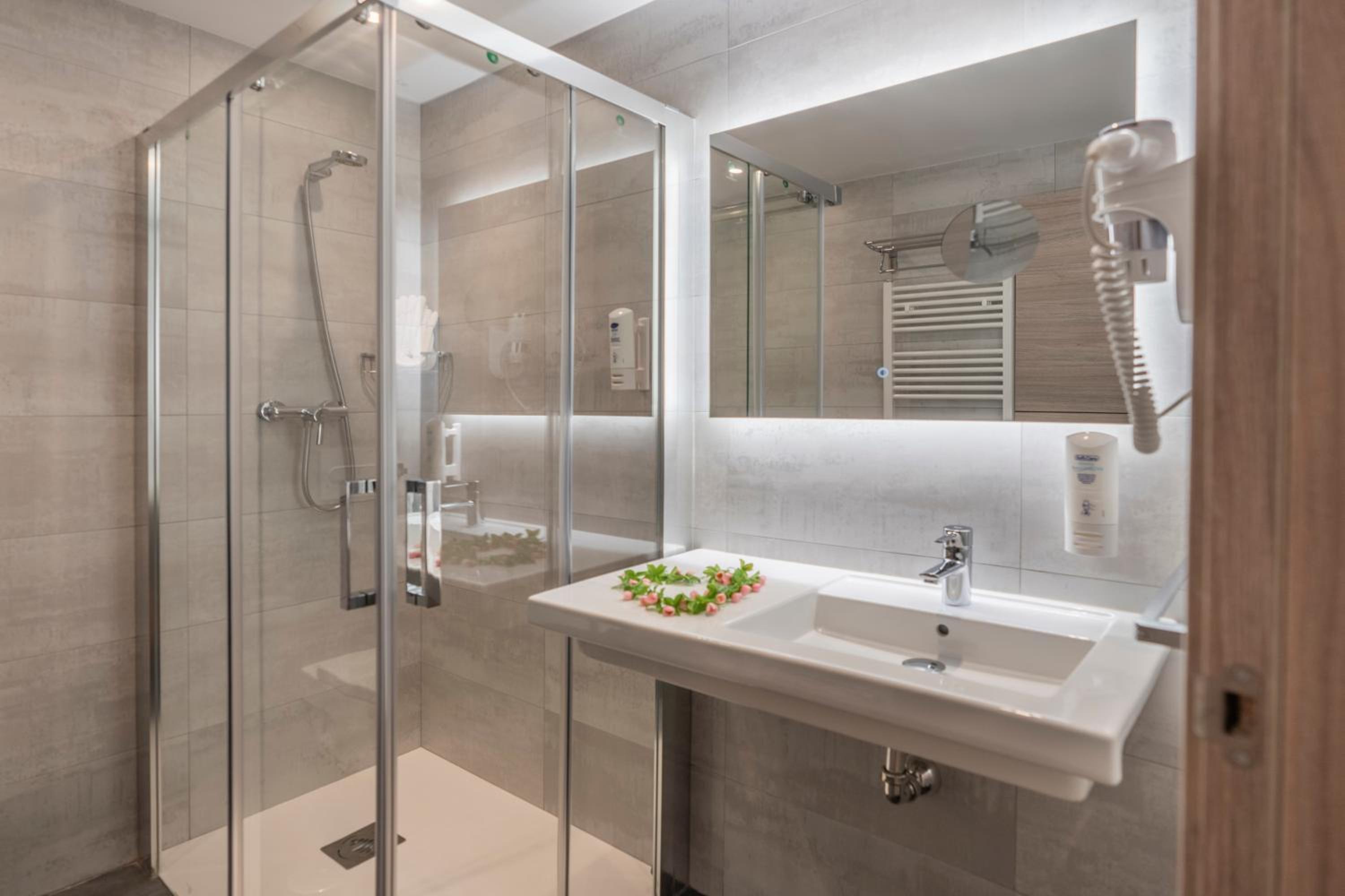 Hotel Neru con Encanto 24/28