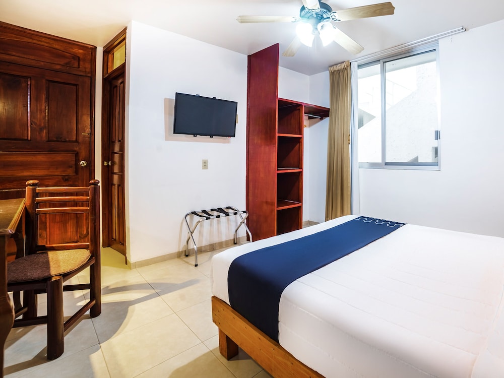 Cano Hotel 12/31