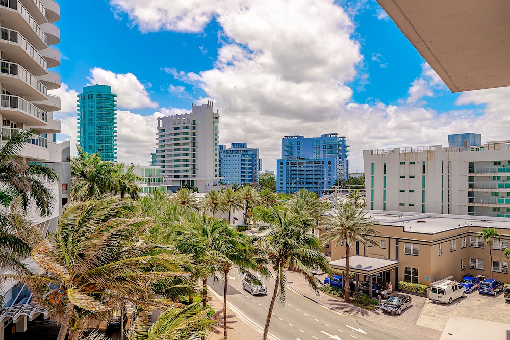 Beach Front Studio 36/50