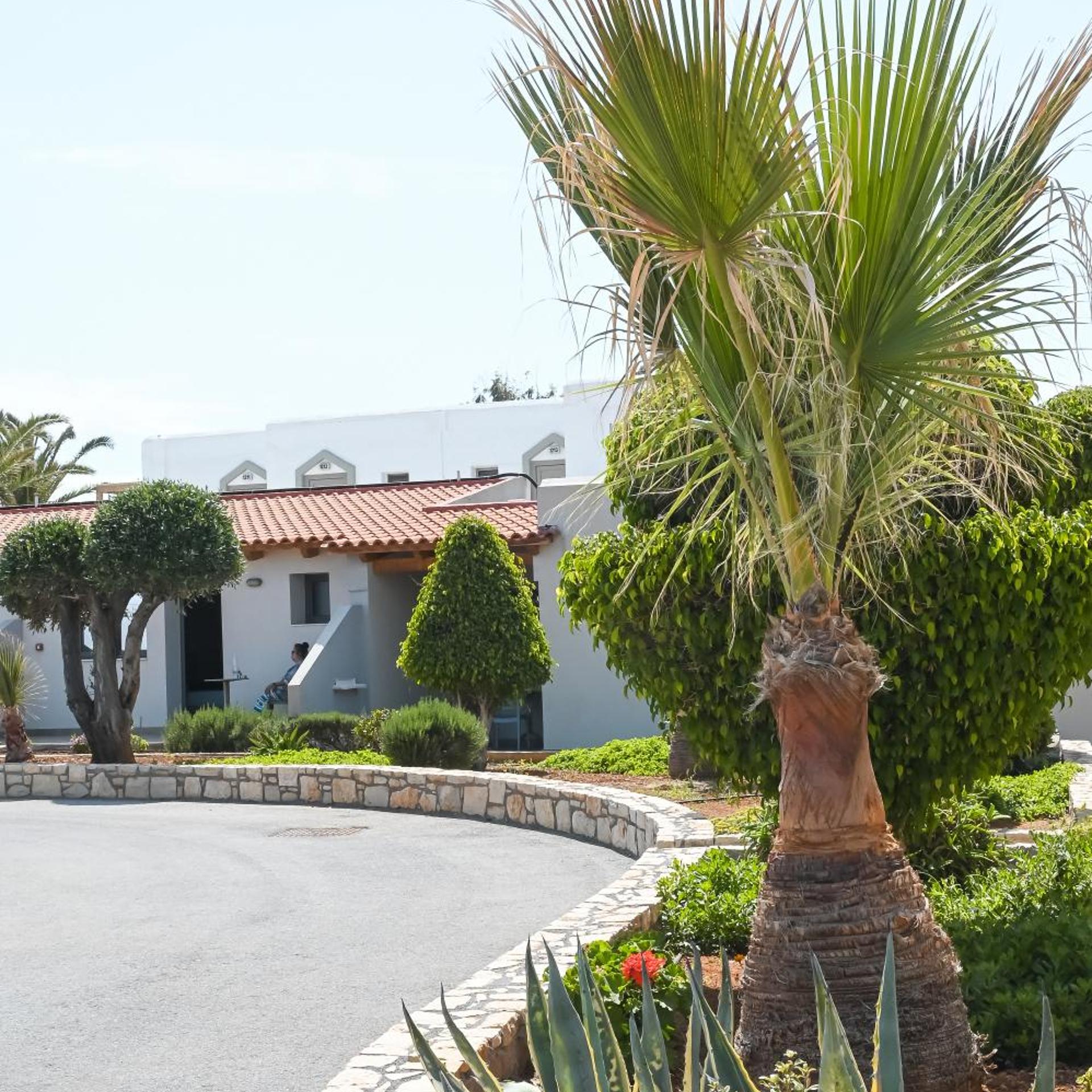 Kalia Beach Hotel 45/49