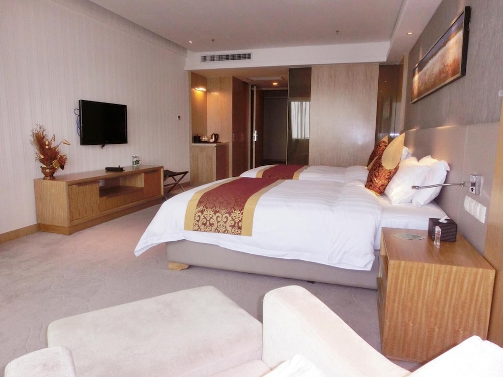 Pearl River International Hotel 25/50